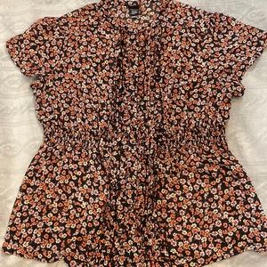 Torrid sz 2 black floral blouse
